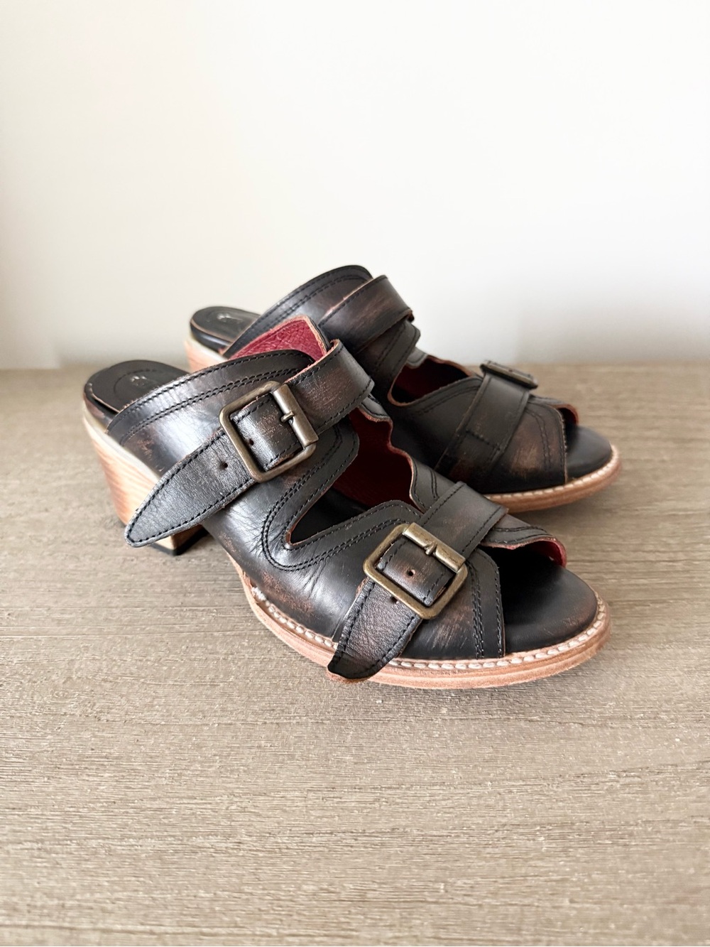 Freebird by Steven "Caprice" Distressed Leather Double Buckle Mule Sandals 9